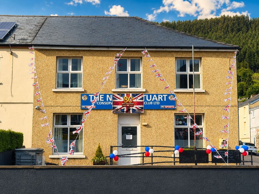 Ninian Stuart Conservative & Unionist Working Men's Club in Treherbert Ninian Stuart Conservative & Unionist Working Men's Club in Treherbert